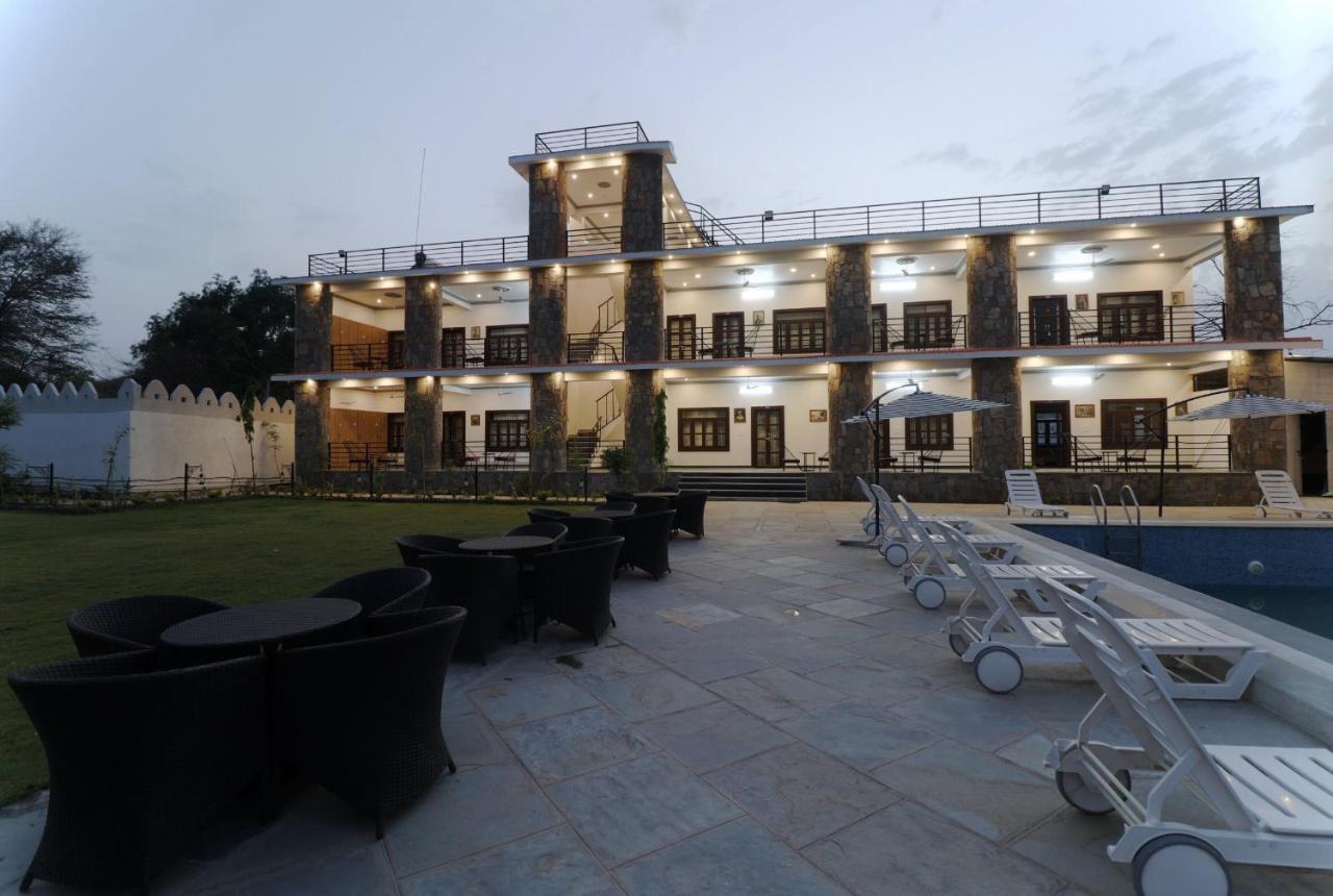 Keshav Resort Udaipur Extérieur photo