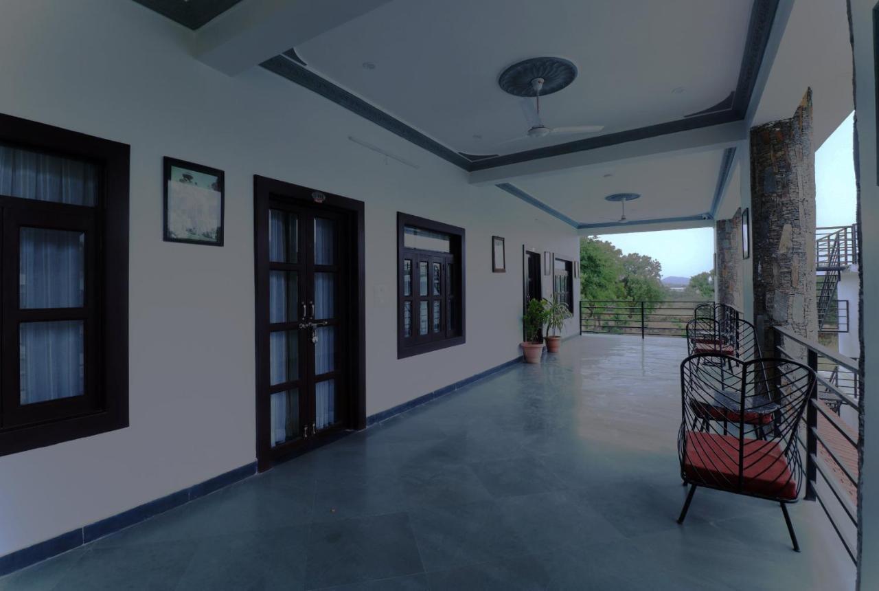Keshav Resort Udaipur Extérieur photo